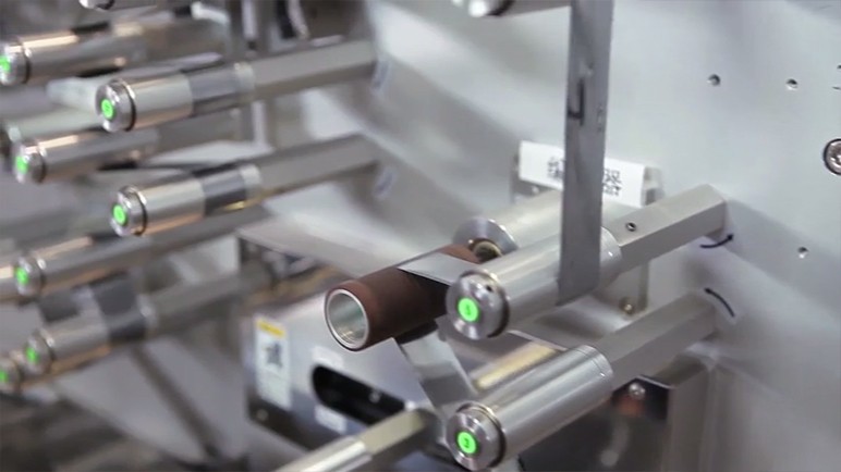 降低张力波动，实现高速运行下的稳定涂布