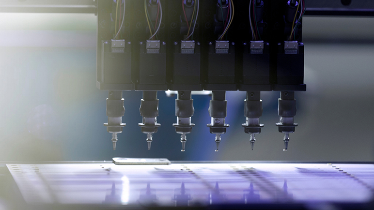 运动控制与检测的优化，实现高速、准确地激光修复