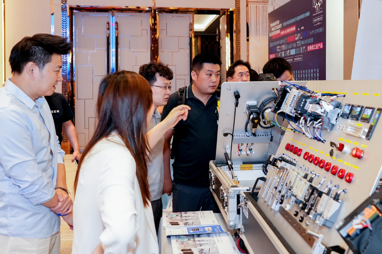 1747980268551608.jpg 5_编辑.jpg